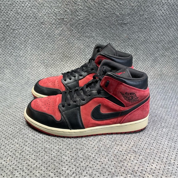 Nike Air Jordan 1 Mid Reverse Banned Shoes Size 11.5 Men's